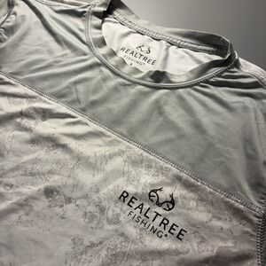 Realtree Fishing Performance T-Shirt‎ Gray Camo Short Sleeve Activewear Mens